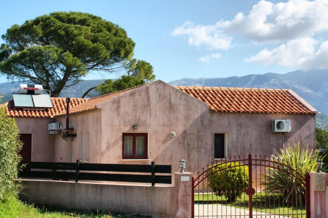 Villa Cottage Kantrillies Fokata Экстерьер фото